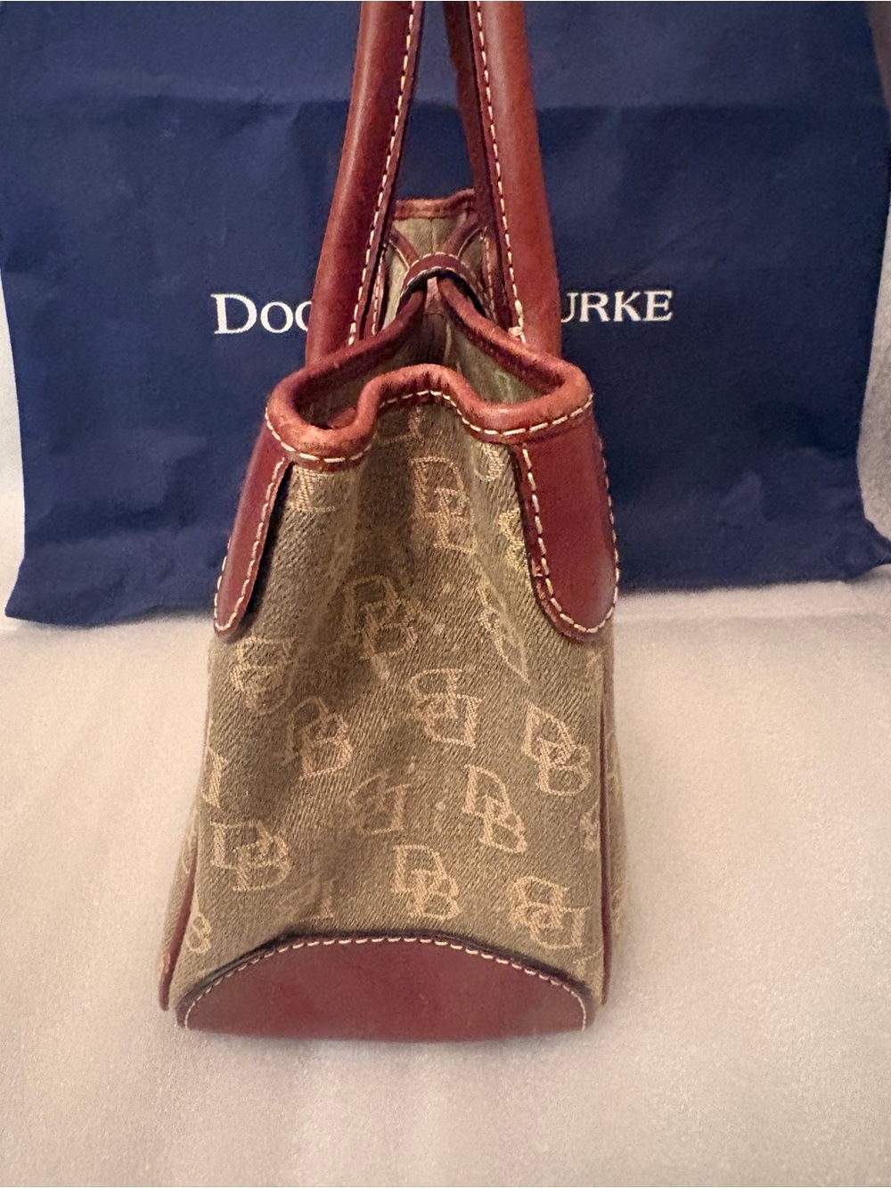 Dooney & Bourke Vintage Olive Monogram Satchel Pink Interior Push Lock Dust Bag - Picture 16 of 16